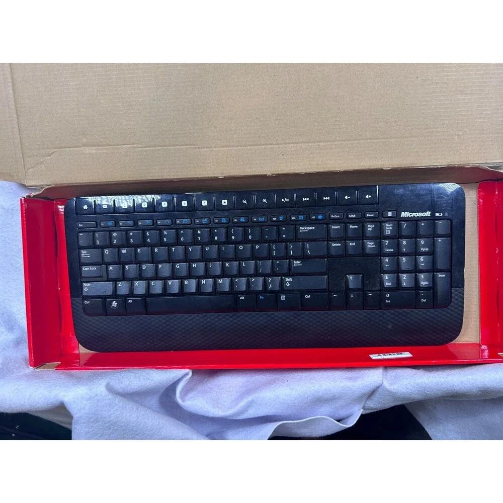 Microsoft Wireless Desktop 2000 Keyboard USB Receiver Model 1477 No Mouse